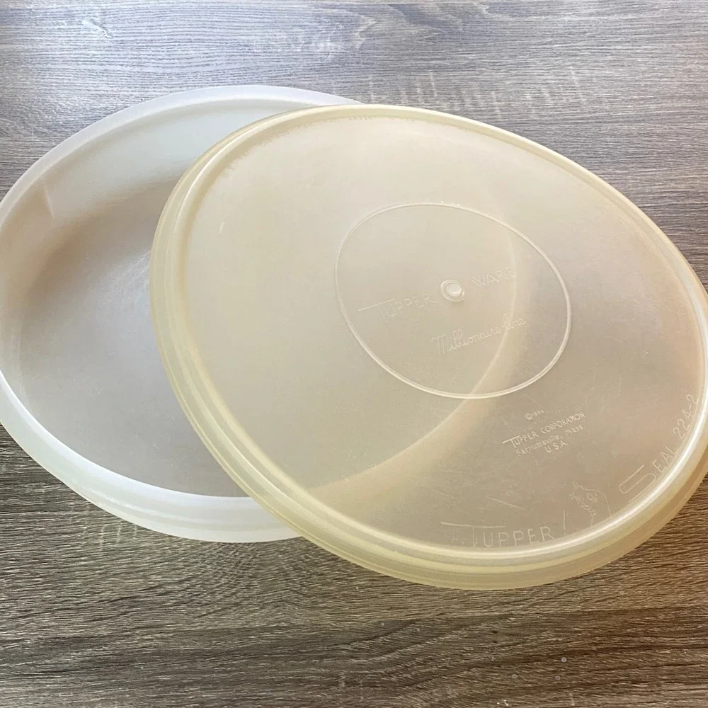 Vintage Tupperware Millionaire Line 1954 Round Bowl 242-1 Seal 12‎ Inch White